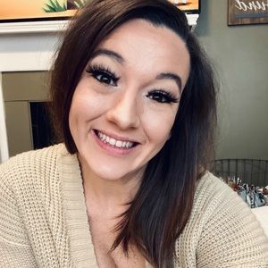 Meet your Posher, Brianna